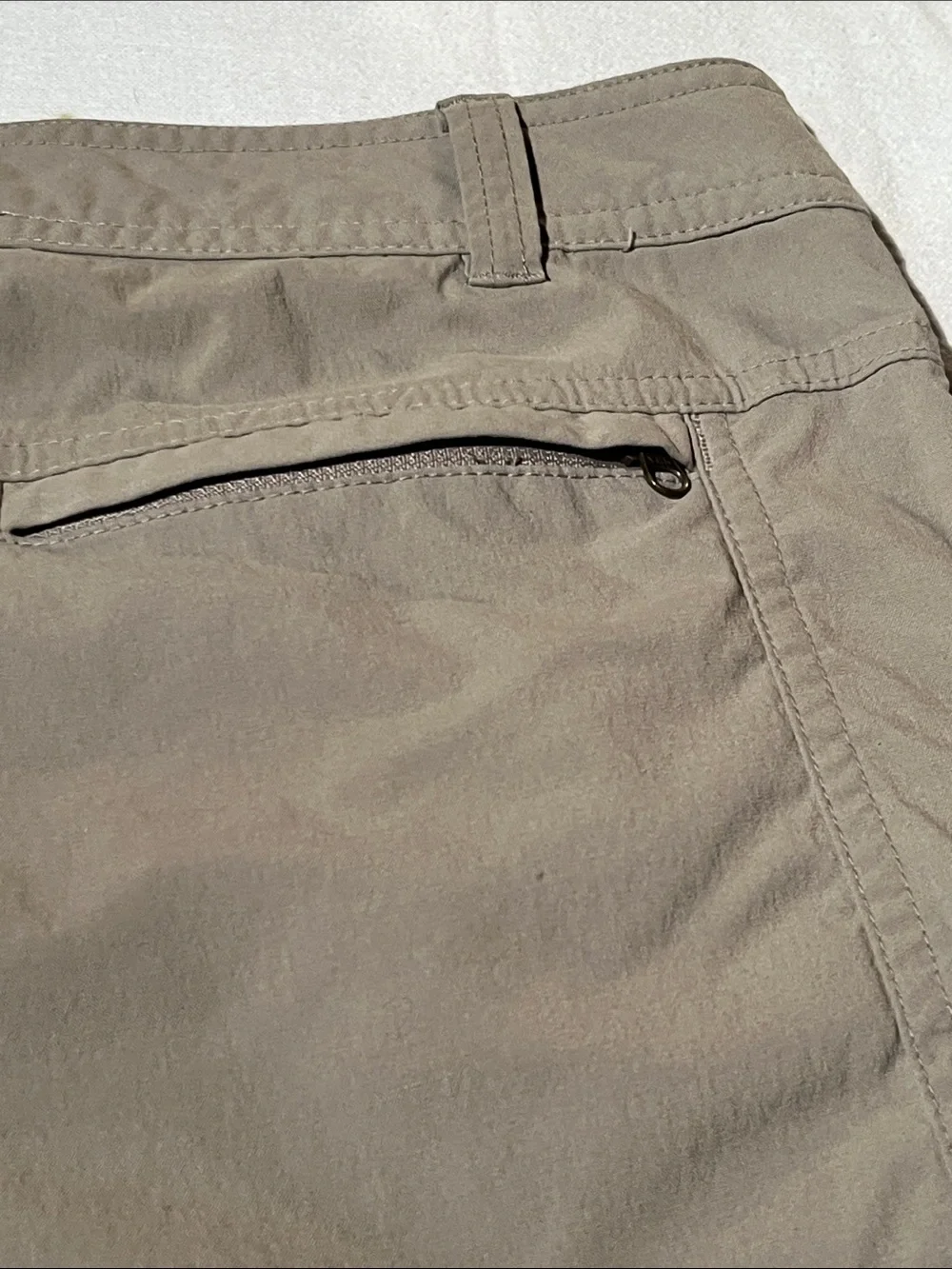 Royal Robbins Stretchy Quick Dry Discovery Hiking Shorts in Tan - Size 8